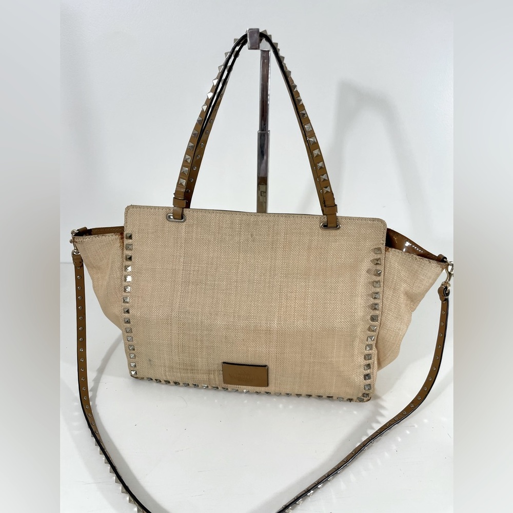 Valentino Garavani
Rockstud Medium Trapeze Tote Bag
